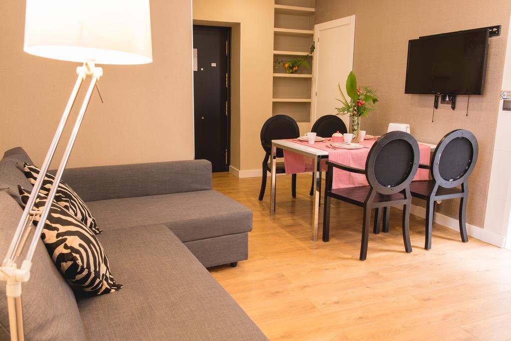 Ab Apartamentos Trinidad Malaga Room photo